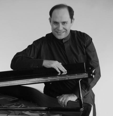 Portrait de Muhiddin Dürrüoglu